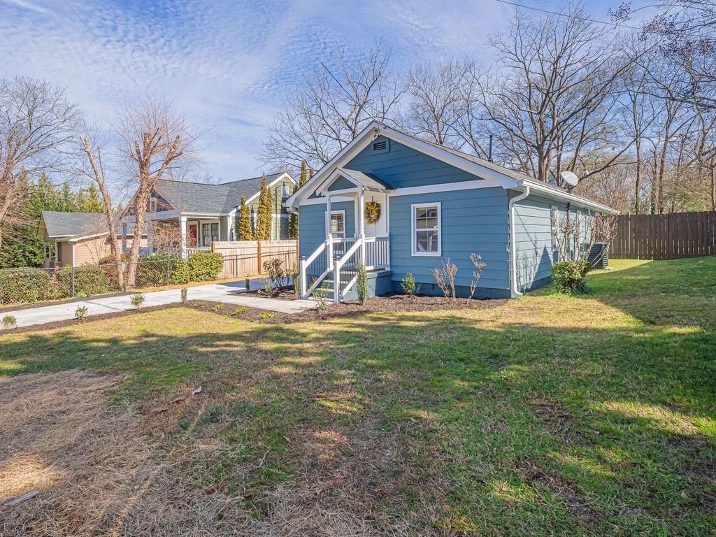 3356 Bachelor St., East Point, GA 30344
