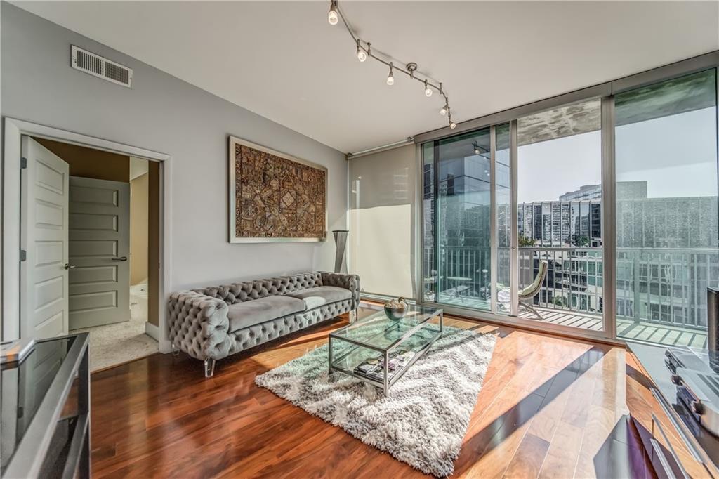 1080 Peachtree St. #904, Atlanta, GA 30309