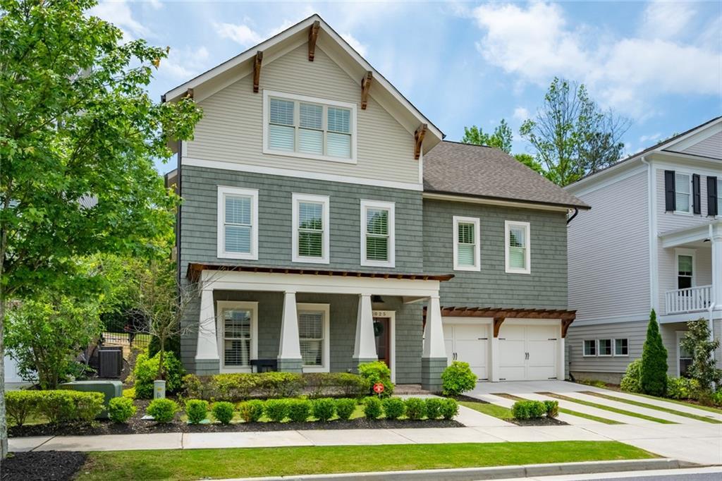 1025 Crossvine Rd., Roswell, GA 30075