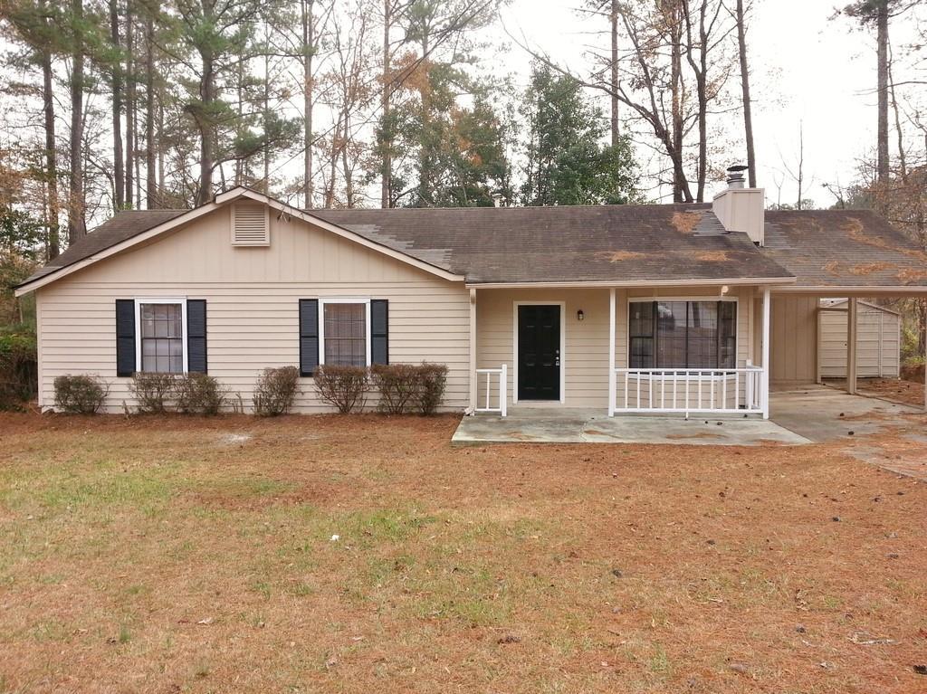 8620 Plumtree Dr., Riverdale, GA 30274