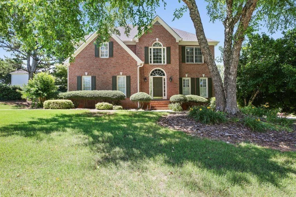 1915 Bentwood Ct., Cumming, GA 30041