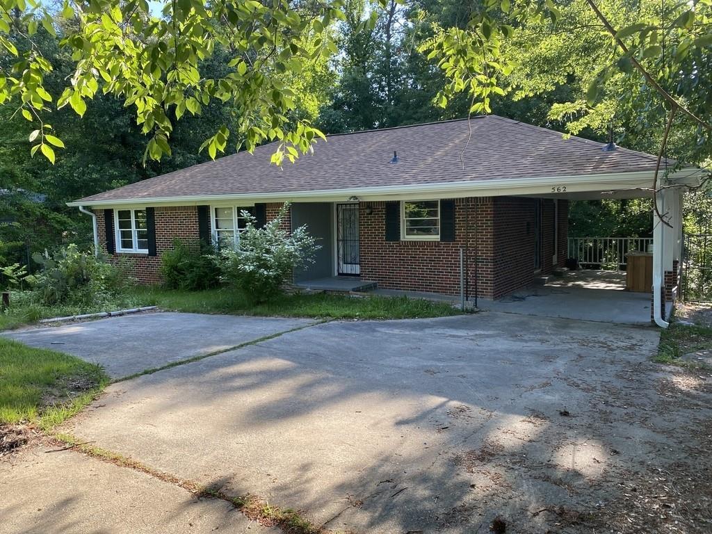 562 Peyton Rd., Atlanta, GA 30311