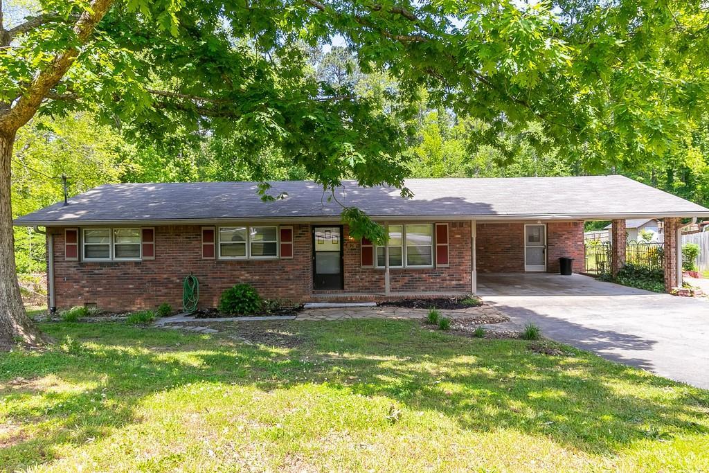 96 Marty Ln., Dallas, GA 30132