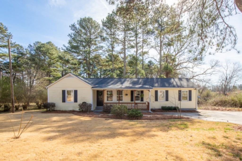2014 Fence Rd., Dacula, GA 30019