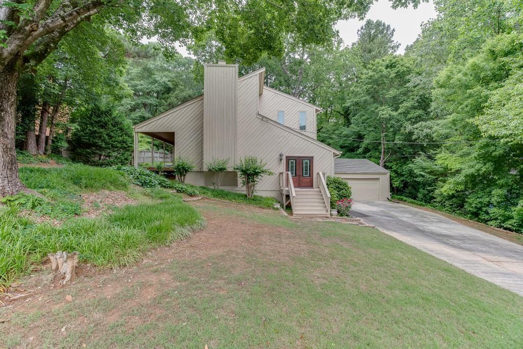 3777 Southgate Dr., Lilburn, GA 30047