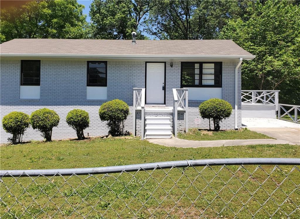 3459 Eisenhower Cir., Atlanta, GA 30354