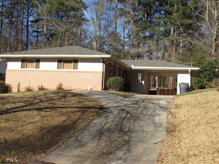 2223 Douglas Dr., East Point, GA 30344
