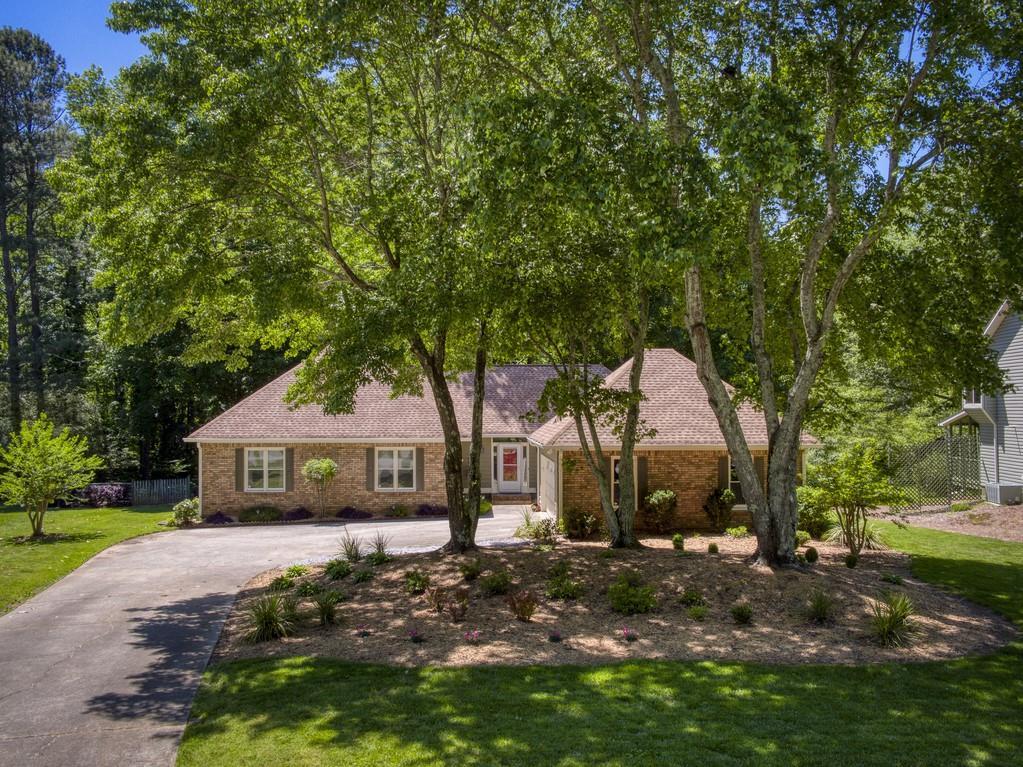 3806 Carriage Gate Dr., Duluth, GA 30096