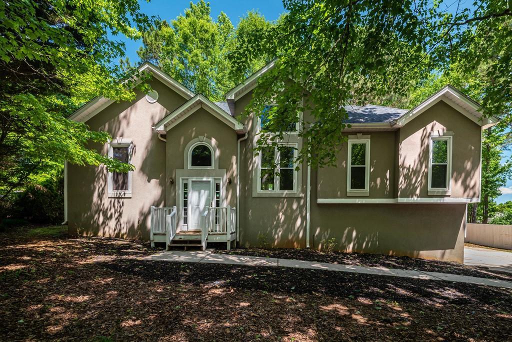 355 Camden Woods Dr., Dallas, GA 30157