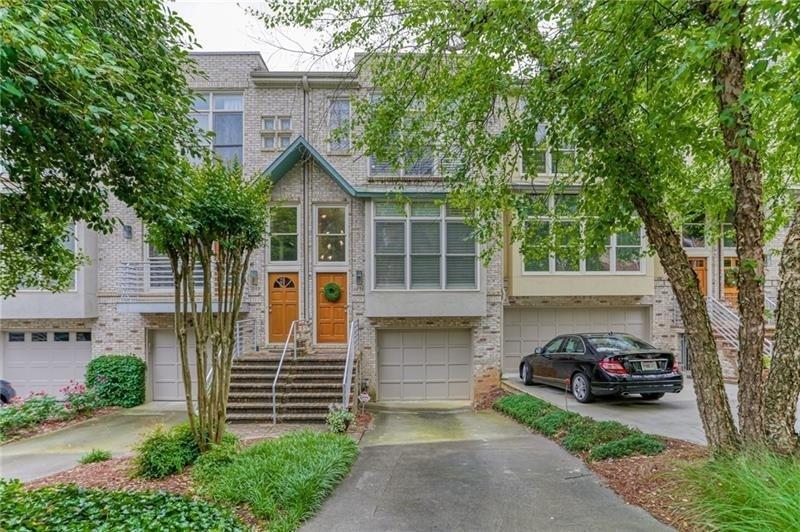 1291 Peachtree View, Brookhaven, GA 30319