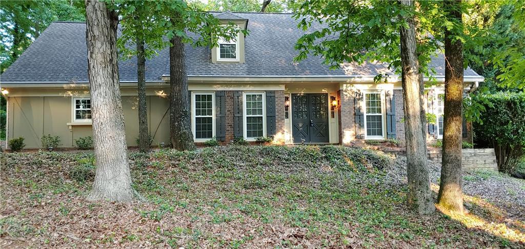 70 Martin Point Ct., Roswell, GA 30076