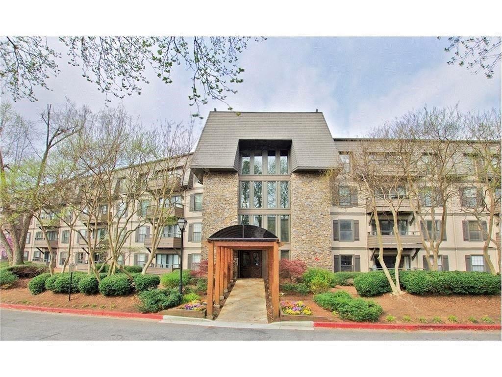 1414 Highland Bluff Dr., Atlanta, GA 30339