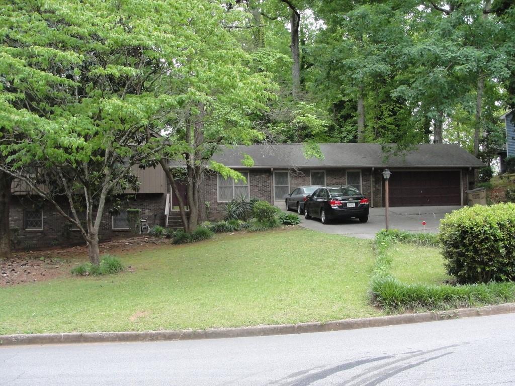 2060 Cedar Hill Dr., Riverdale, GA 30296