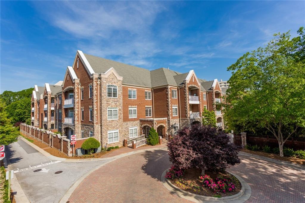 417 Clairemont Ave. #208, Decatur, GA 30030