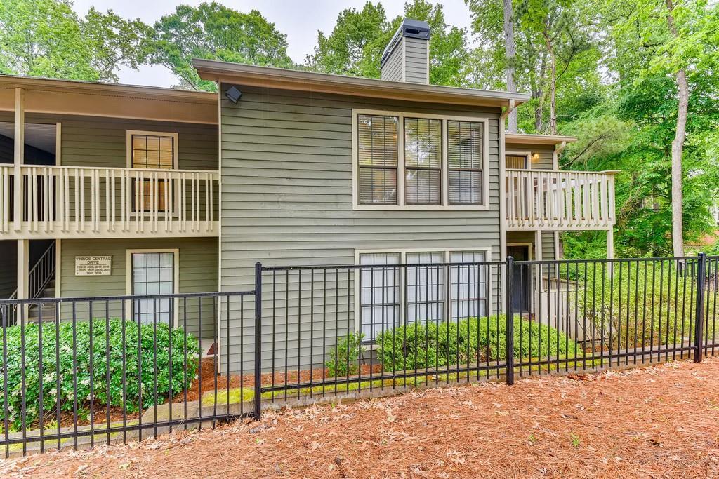 2619 Vinings Central Dr., Atlanta, GA 30339