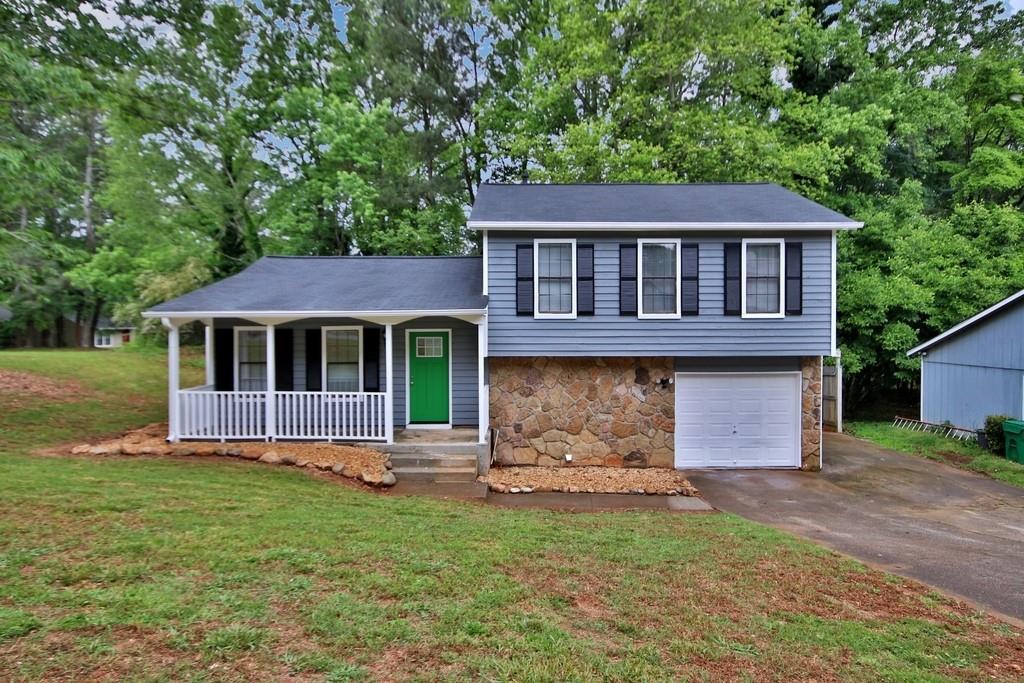 4709 Hairston Crossing Rd., Stone Mountain, GA 30083