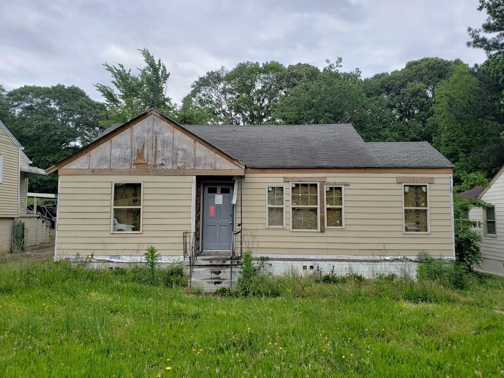 1477 Mercer Ave., College Park, GA 30337