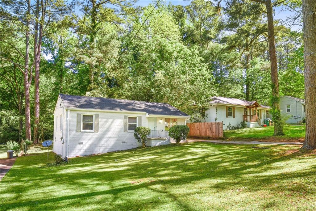 2223 Lilac Ln., Decatur, GA 30032
