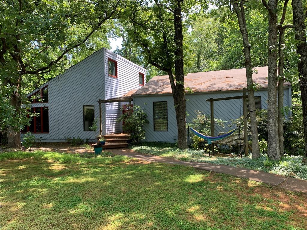 2043 Kinridge Rd., Marietta, GA 30062