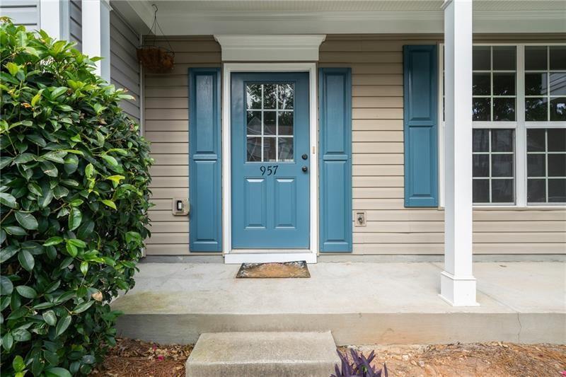 957 Prestwyck Ct., Alpharetta, GA 30004