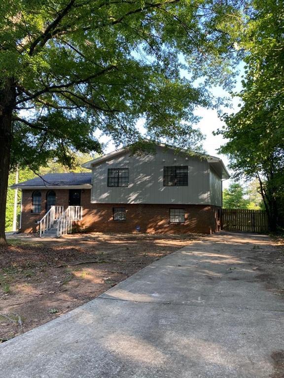 2131 Shawnee Dr., Jonesboro, GA 30236
