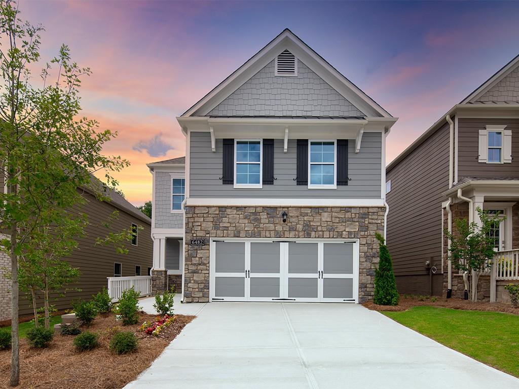 6482 Crosscreek Ln., Flowery Branch, GA 30542