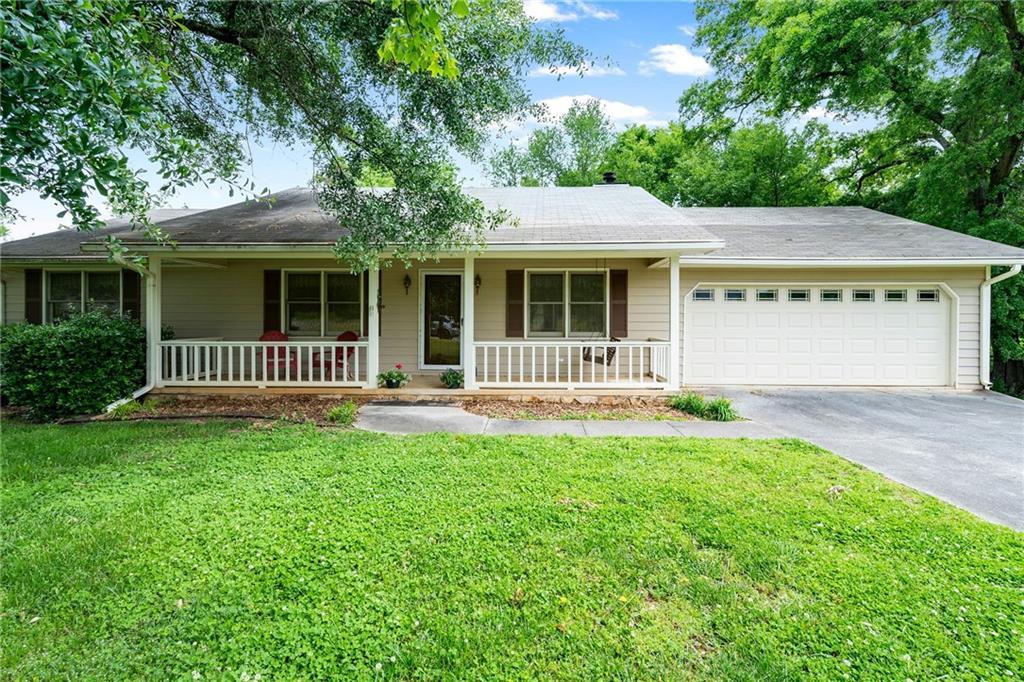 18 Farmbrook Dr., Cartersville, GA 30120
