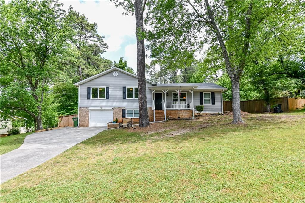 2015 Cumberland Ct., Acworth, GA 30102