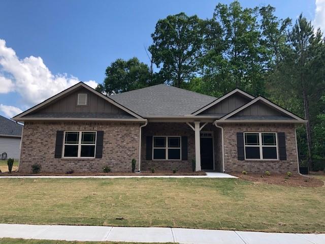 523 Brooks Village Dr., Pendergrass, GA 30567