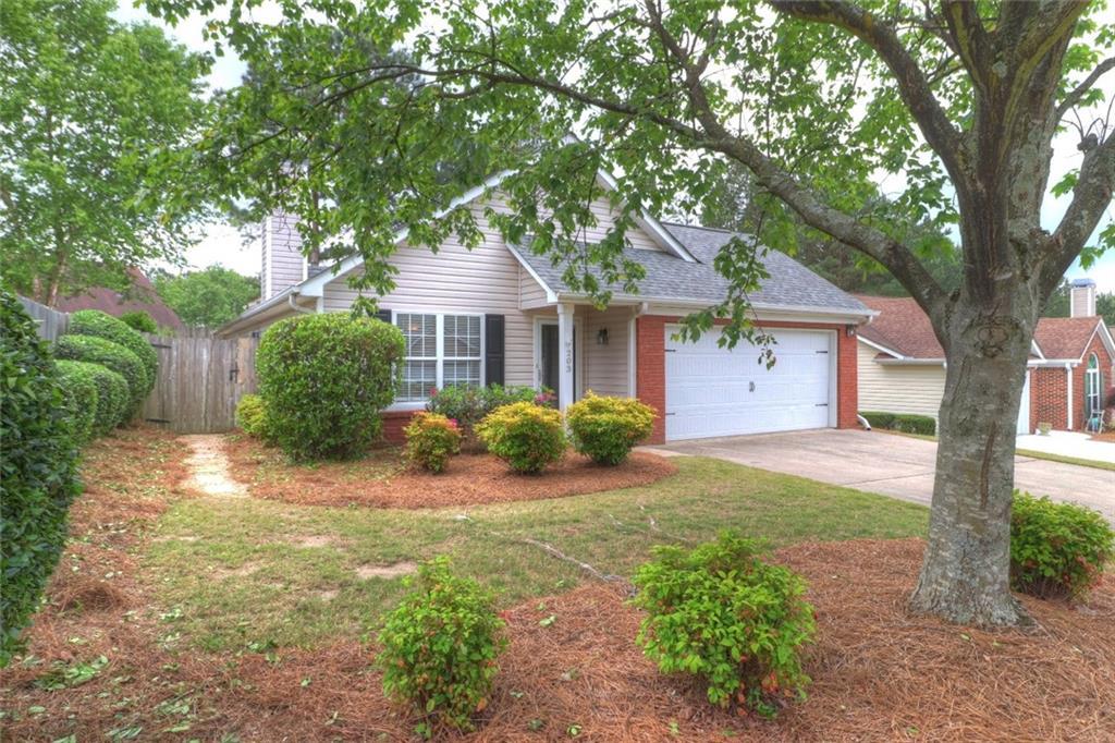 203 Parkridge Dr., Woodstock, GA 30189
