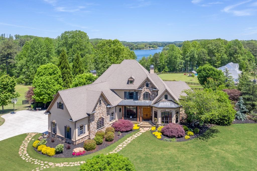 14 Christopher Ln., Dawsonville, GA 30534
