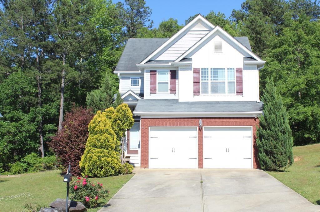 8142 Brookbend Dr., Douglasville, GA 30134