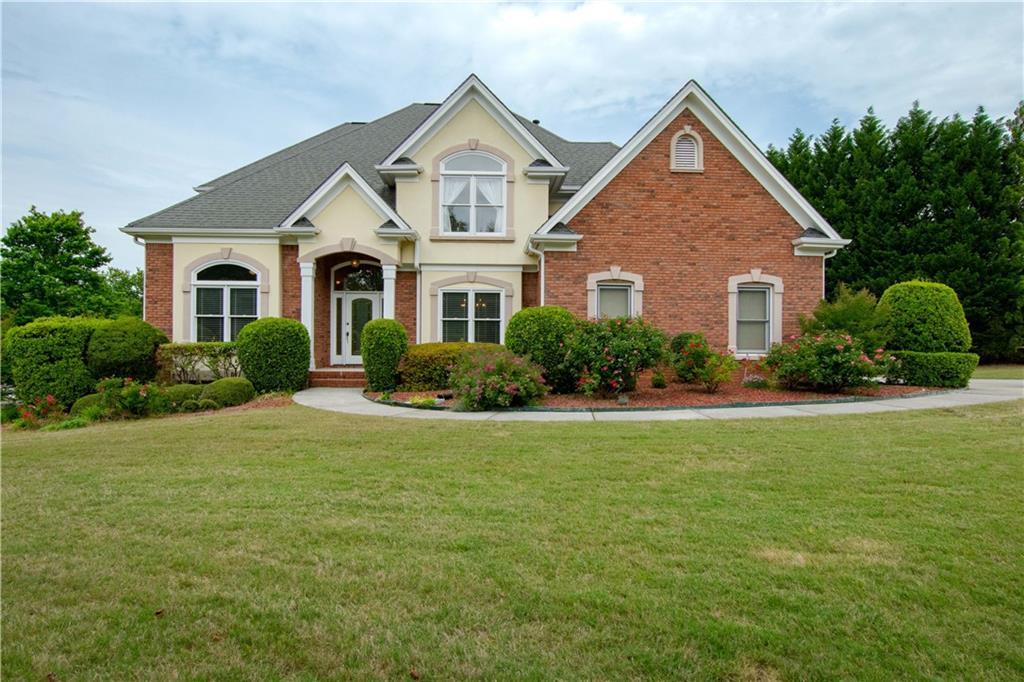 1987 Ema Dell Pl., Loganville, GA 30052