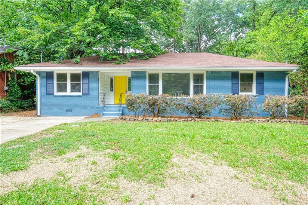 857 Pegg Rd., East Point, GA 30344