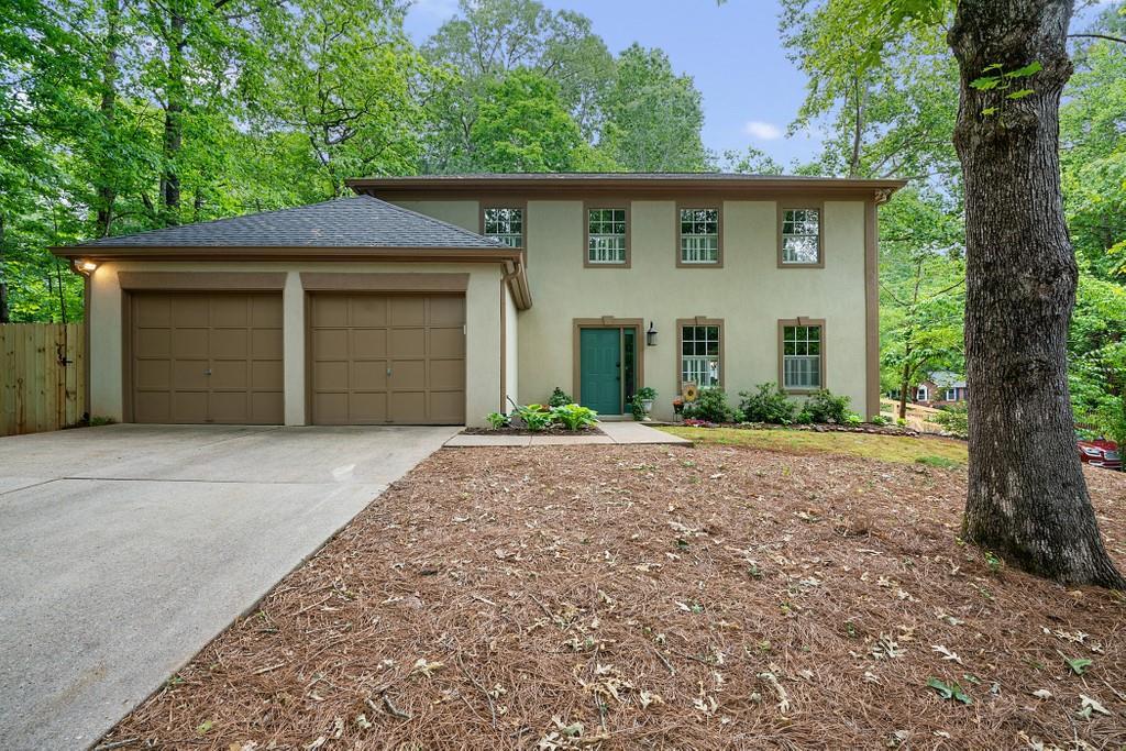 12095 Wallace Woods Ln., Alpharetta, GA 30004