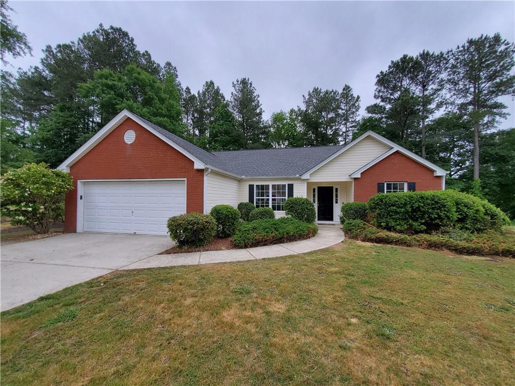 592 Crestbend Ln., Powder Springs, GA 30127
