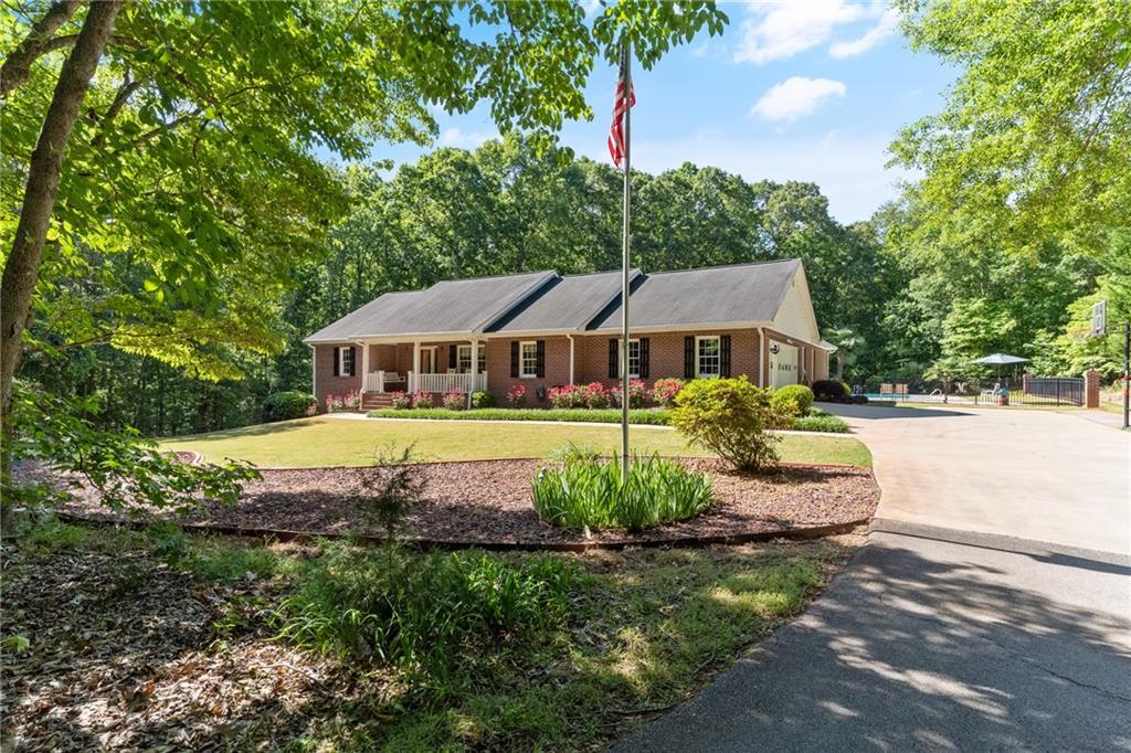 139 Berry Rd., McDonough, GA 30252