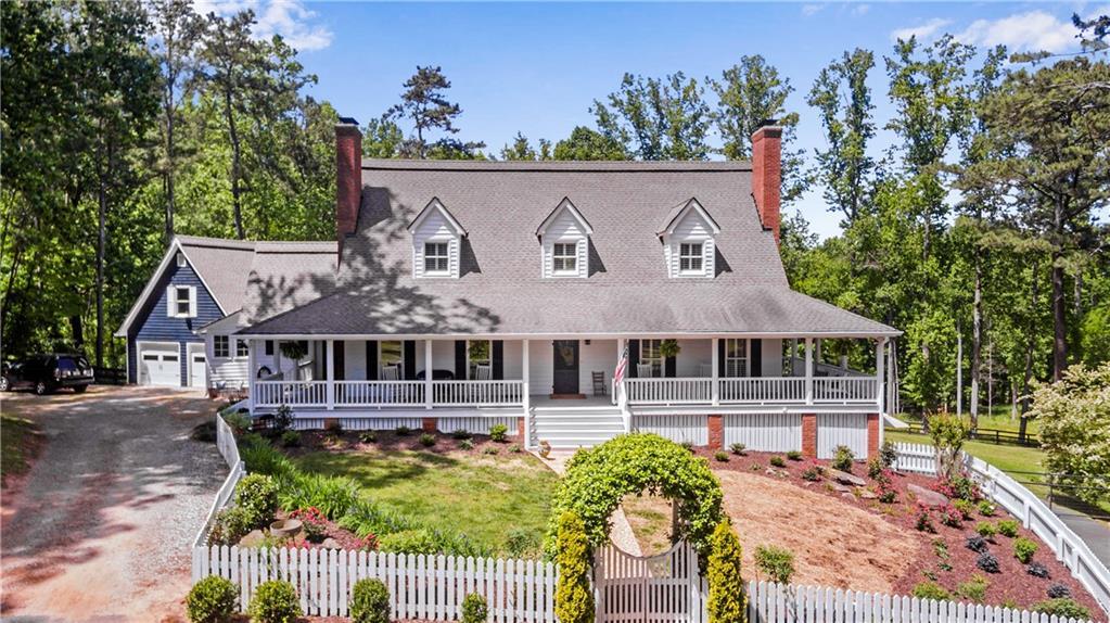220 Spring Falls Rd., Milton, GA 30004