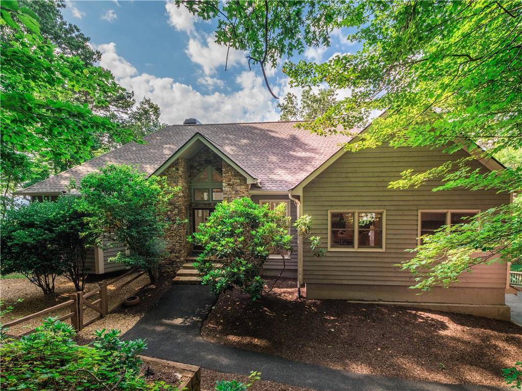 1394 Petit Ridge Dr., Big Canoe, GA 30143