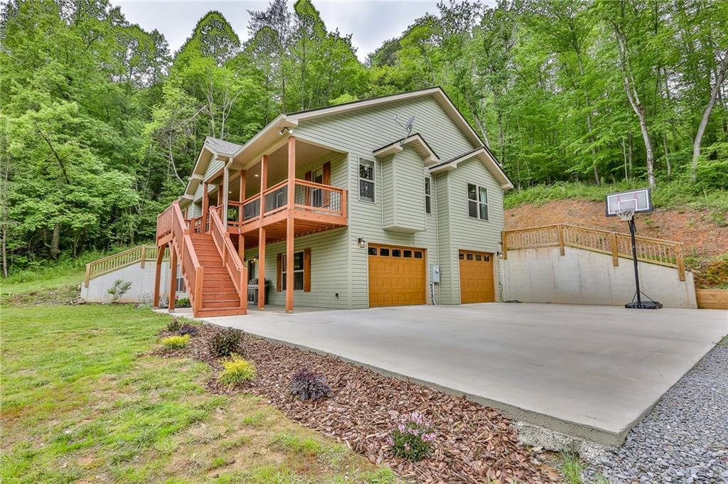 582 Parks Rd., Ellijay, GA 30540
