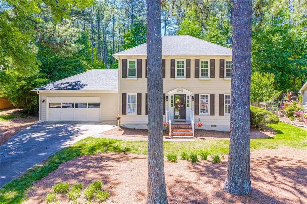 2725 Shadow Pine Dr., Roswell, GA 30076
