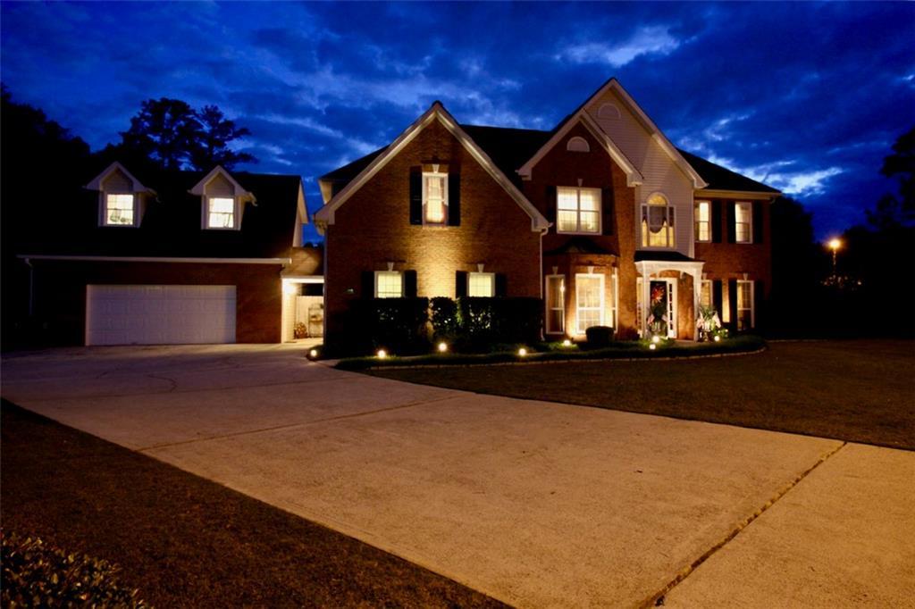 1717 Branchwood Ct., Powder Springs, GA 30127