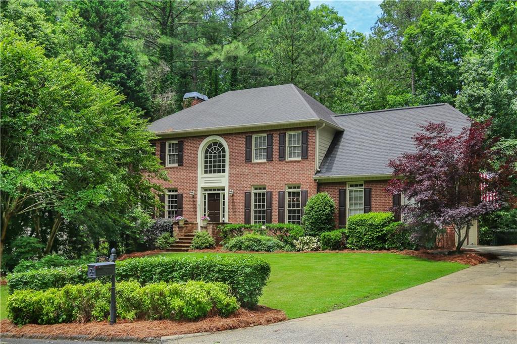 2180 Azalea Dr., Roswell, GA 30075