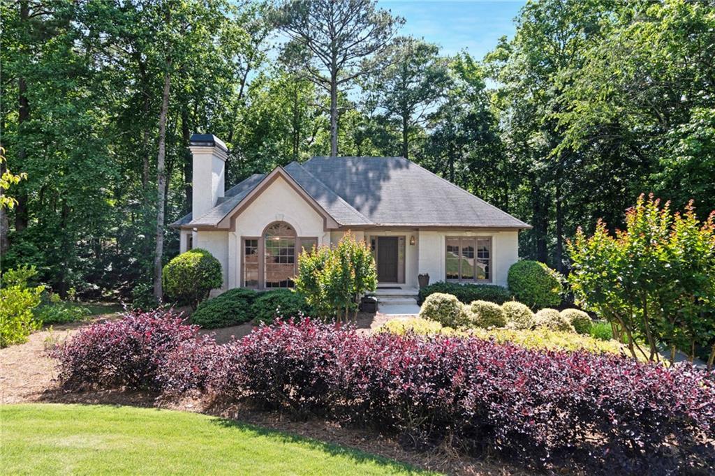 6140 Pin Oak Ln., Alpharetta, GA 30005