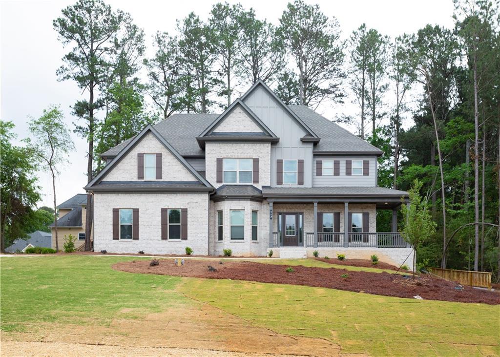 986 Hillside Dr., Grayson, GA 30017