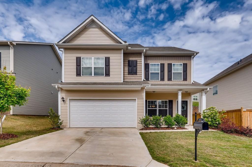 351 Crescent Woode Dr., Dallas, GA 30157