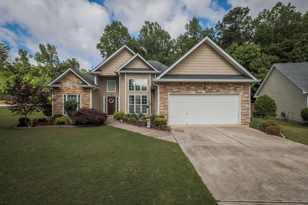 11 Vernon Chase, Hiram, GA 30141
