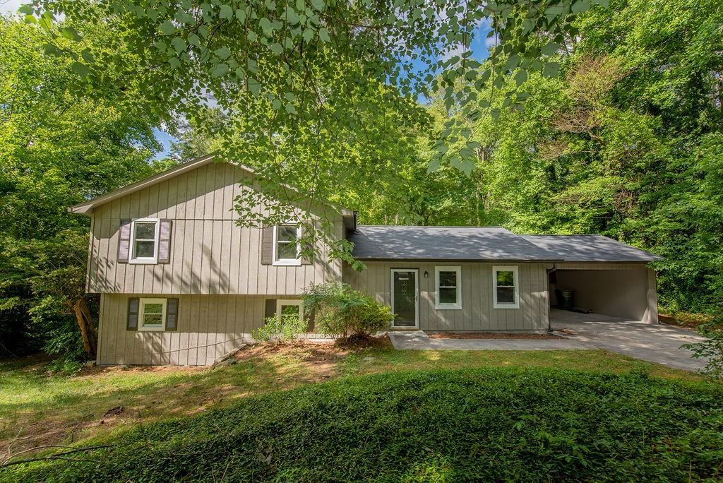 3308 Mansfield Ln., Snellville, GA 30039