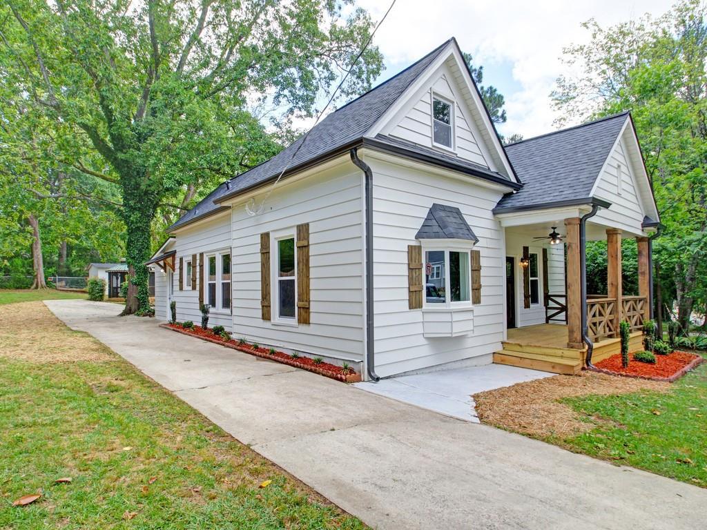 2490 Semmes St., Atlanta, GA 30344
