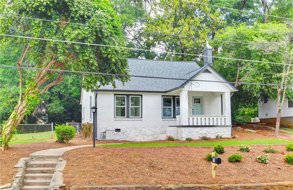 670 Florence Pl., Atlanta, GA 30318